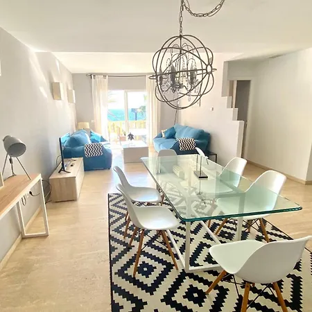 Apartment Sea Frontline Stylish House Fuengirola