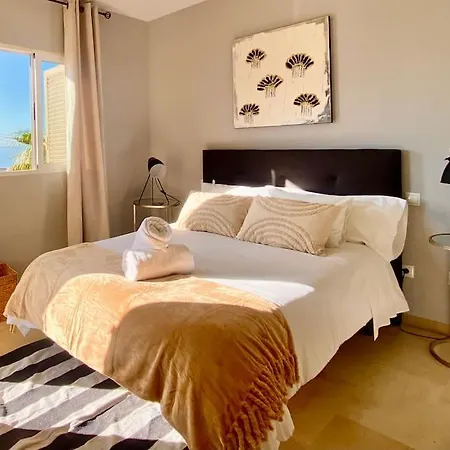 Sea Frontline Stylish House Apartment
