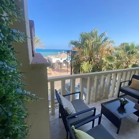 Sea Frontline Stylish House Apartment